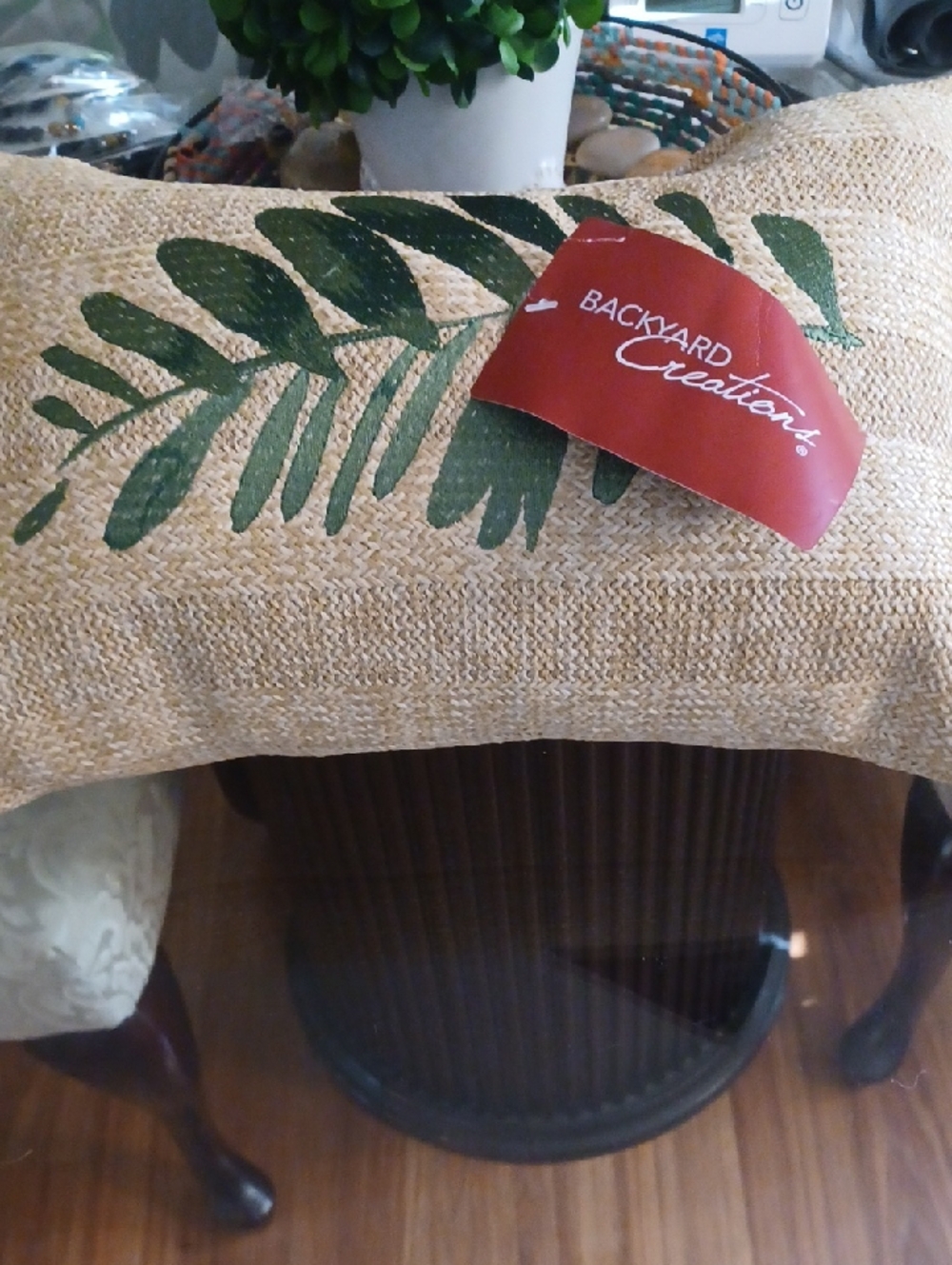 Nwt) Backyard Creation Back Yard Leaf Print Throw Pillow
